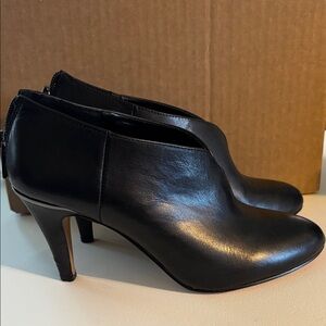 Vince Camuto Black Leather Ankle Booties